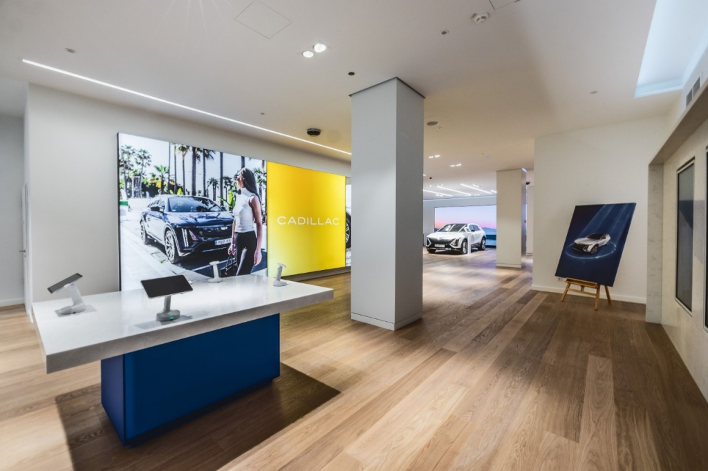 Cadillac%20is%20expanding%20the%20ecosystem%20in%20Germany