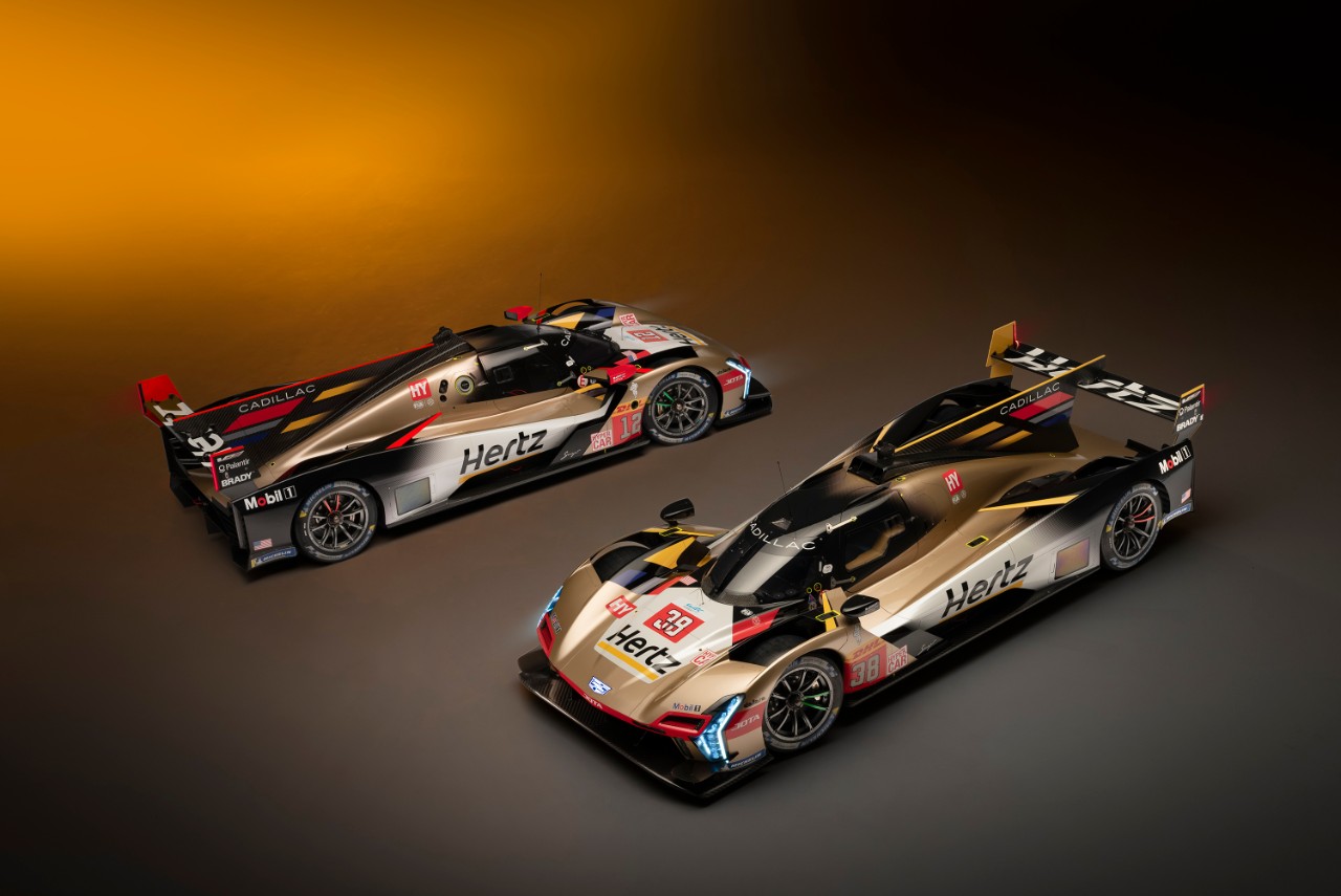 Grand Reveal of the 2025 Cadillac V-Series.R Hypercar Livery at